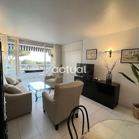 Politur M-22 Apartment Platja d'Aro